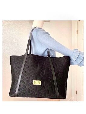 MEZZI New Quilted Nylon Tech Smart Bag Business Travel